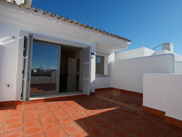 3 Bedrooms Villa in Cabopino