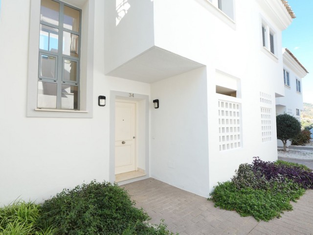 3 Bedrooms Villa in Cabopino