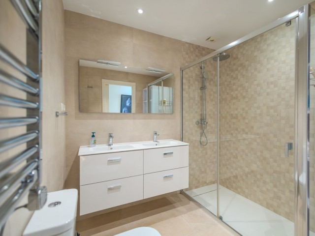 2 Soveroms Leilighet i Nueva Andalucía