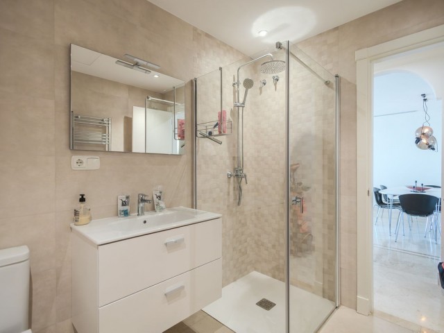 2 Soveroms Leilighet i Nueva Andalucía