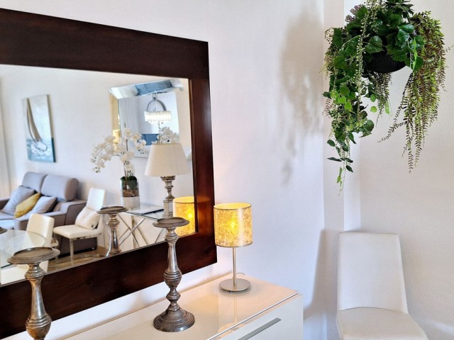 2 Bedrooms Apartment in La Duquesa