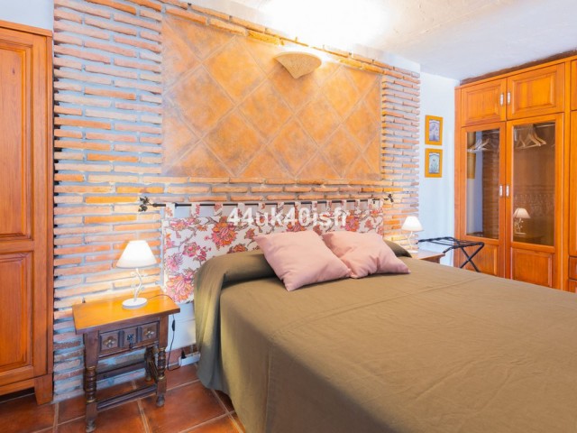 10 Bedrooms Villa in Mijas