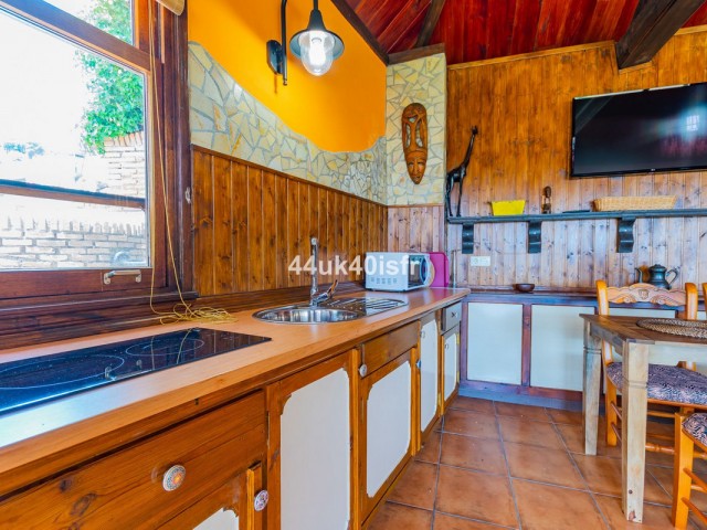 10 Bedrooms Villa in Mijas