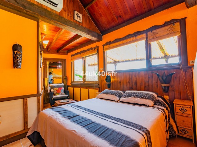 10 Bedrooms Villa in Mijas