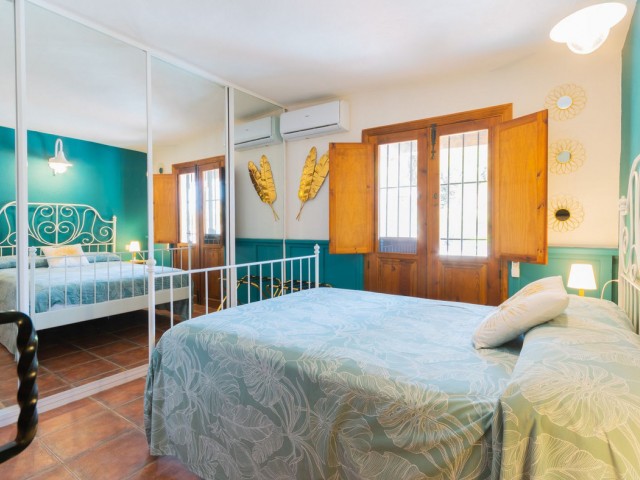 10 Bedrooms Villa in Mijas