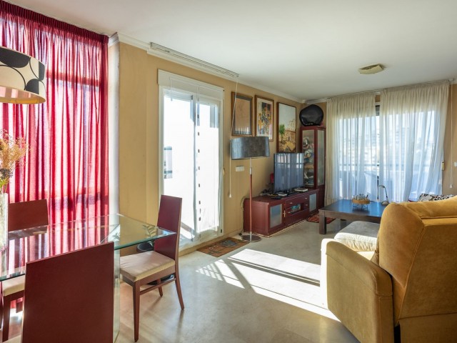 Appartement avec 3 Chambres  à Estepona