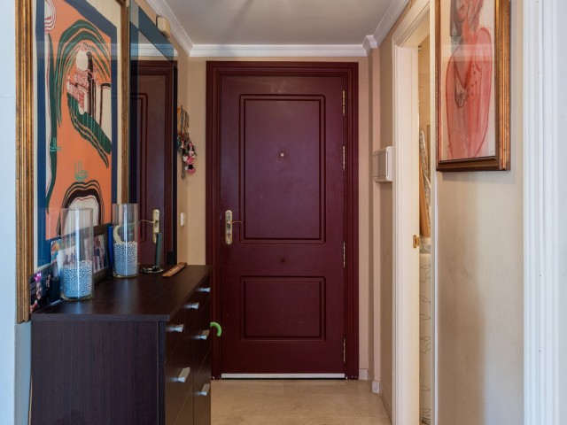 Appartement avec 3 Chambres  à Estepona