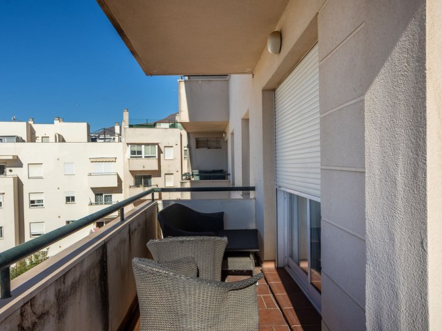Appartement avec 3 Chambres  à Estepona
