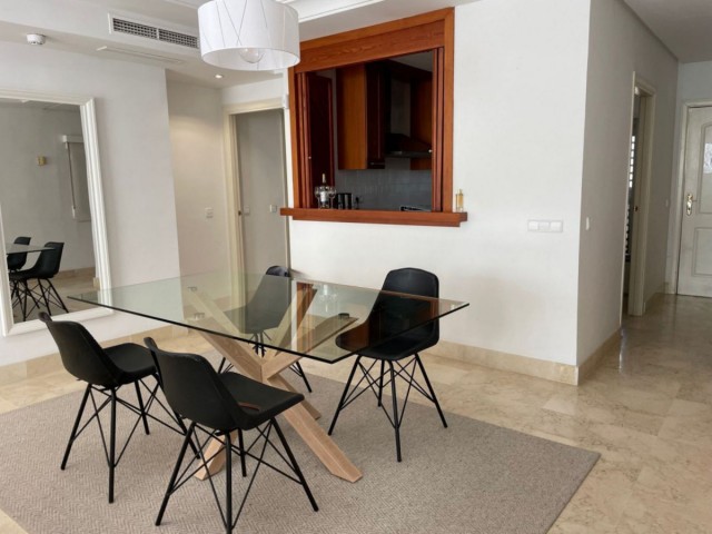 2 Soveroms Leilighet i Nueva Andalucía