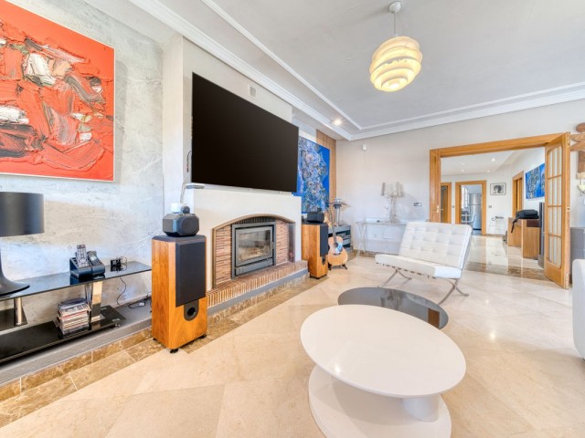 4 Bedrooms Villa in El Coto