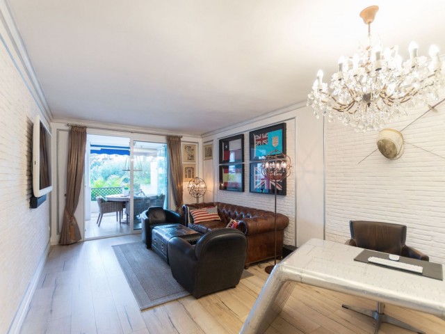 2 Makuuhuoneen Huoneisto Puerto Banús