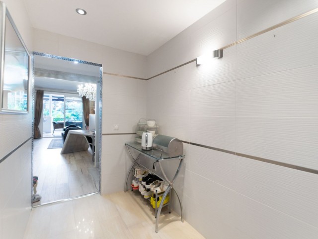 2 Makuuhuoneen Huoneisto Puerto Banús