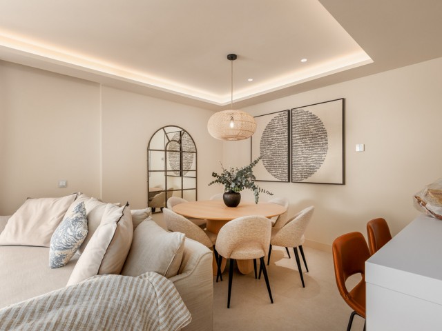 Appartement avec 3 Chambres  à Estepona