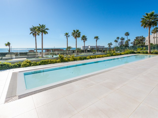 Appartement avec 3 Chambres  à Estepona