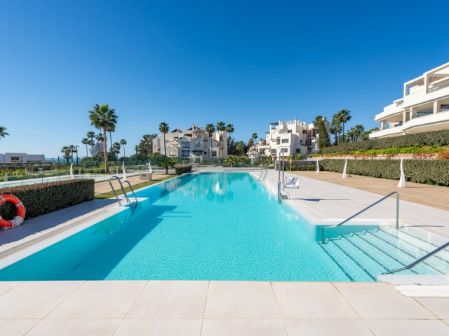 Appartement avec 3 Chambres  à Estepona