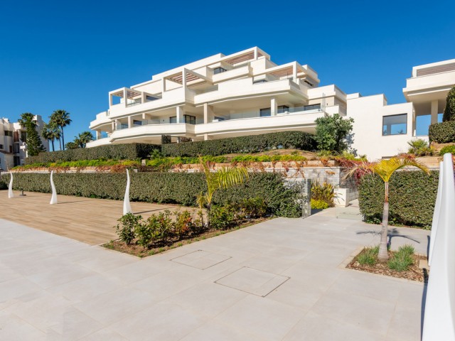 Appartement avec 3 Chambres  à Estepona