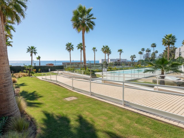 Appartement avec 3 Chambres  à Estepona