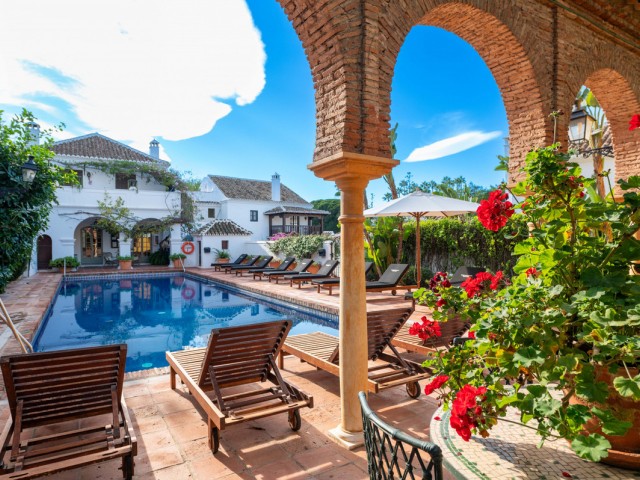 3 Bedrooms Townhouse in The Golden Mile