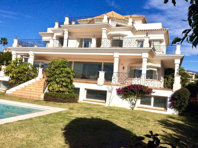 Villa, Los Flamingos
