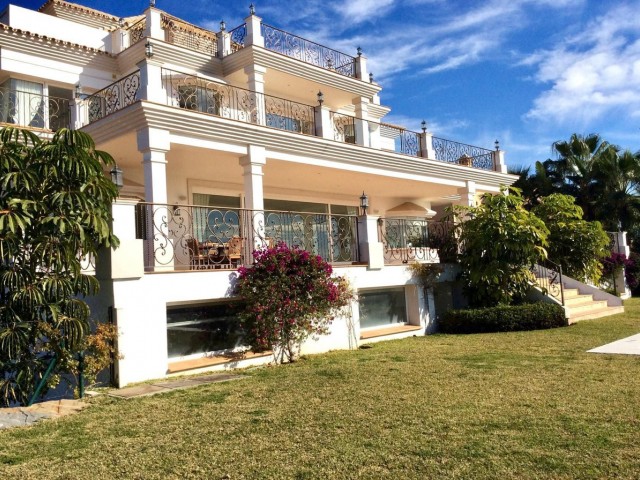 7 Slaapkamer Villa in Los Flamingos