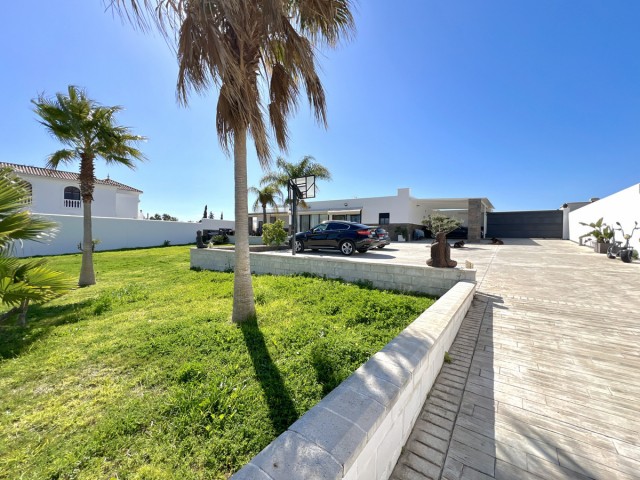 Villa avec 3 Chambres  à Estepona