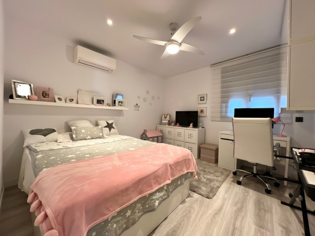 Villa avec 3 Chambres  à Estepona