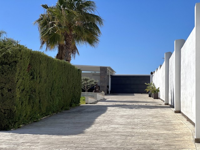 Villa avec 3 Chambres  à Estepona