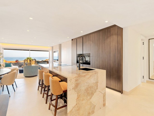 Appartement avec 4 Chambres  à Estepona