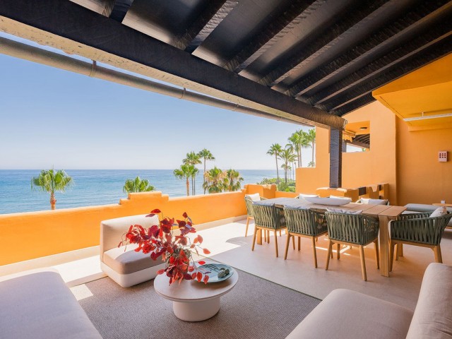 Appartement avec 4 Chambres  à Estepona