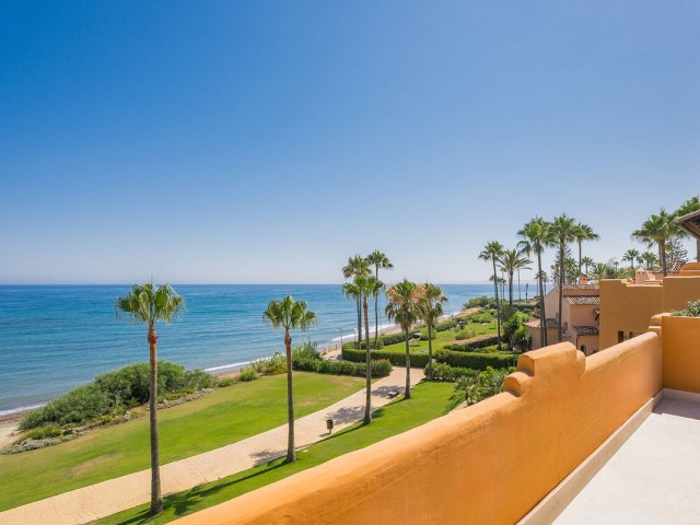Appartement avec 4 Chambres  à Estepona
