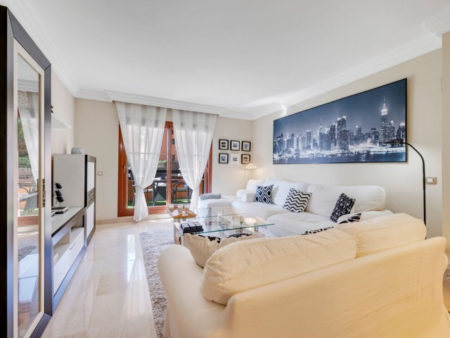 3 Bedrooms Apartment in Benahavís