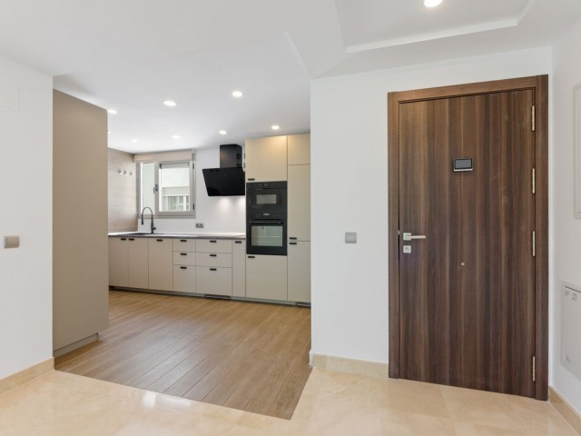 3 Makuuhuoneen Huoneisto San Pedro de Alcántara