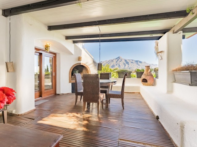 Villa, Las Brisas, R5222131