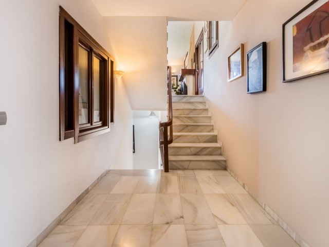 7 Bedrooms Villa in Las Brisas