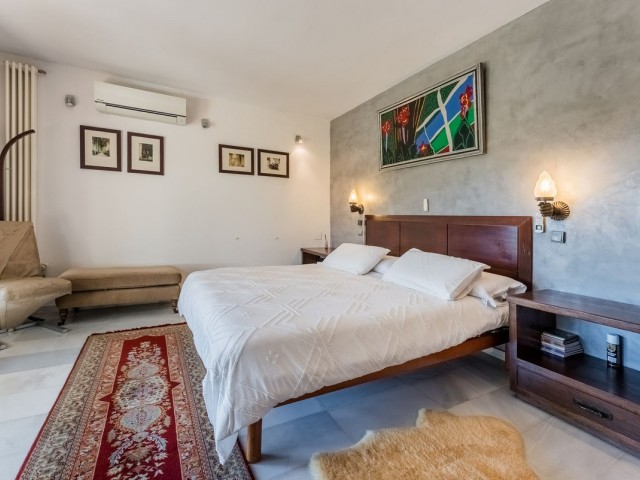 7 Bedrooms Villa in Las Brisas