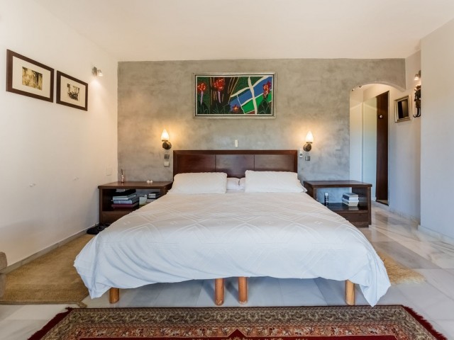 7 Bedrooms Villa in Las Brisas