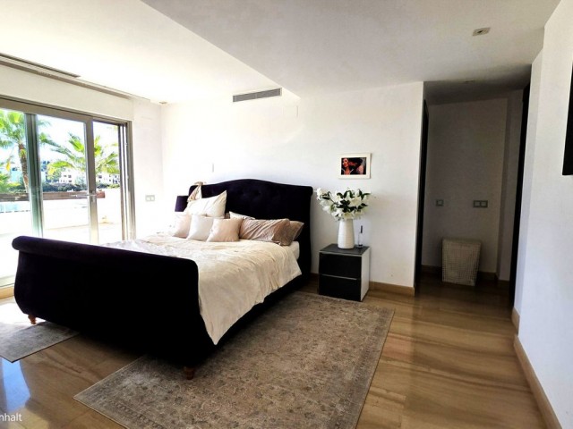 3 Bedrooms Apartment in Benahavís