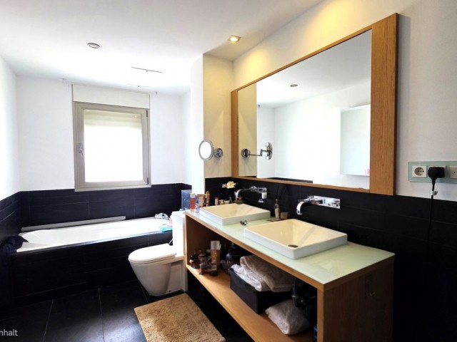 3 Bedrooms Apartment in Benahavís