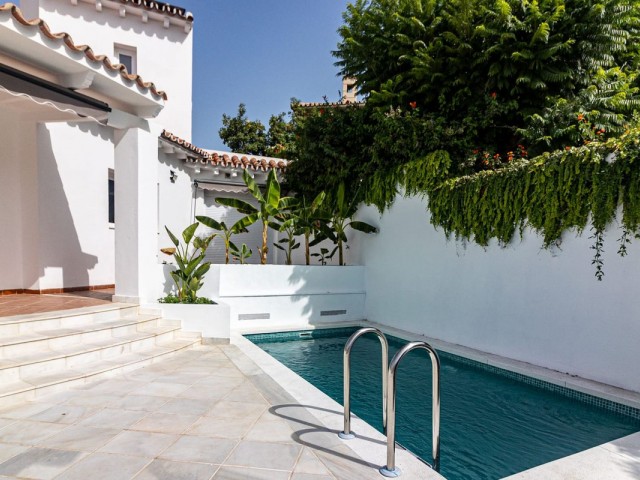Villa avec 5 Chambres  à Benalmadena Costa