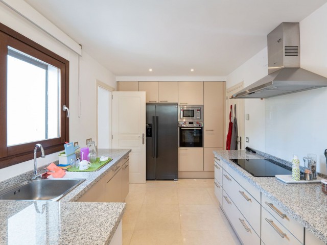 4 Sovrums Radhus i Benahavís