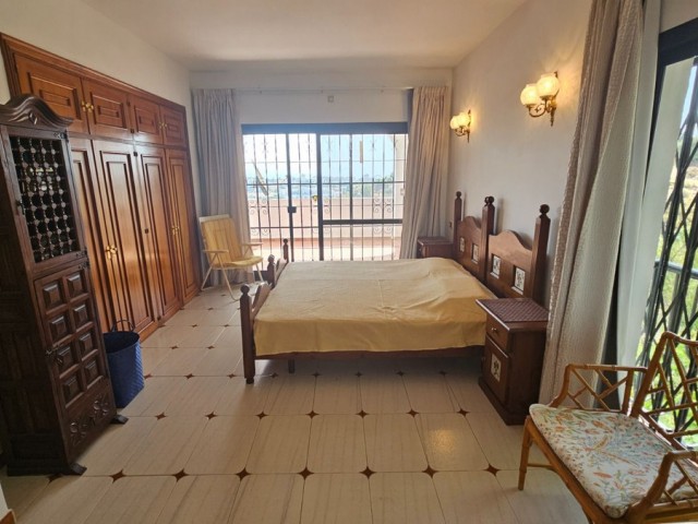 4 Bedrooms Villa in Mijas Costa