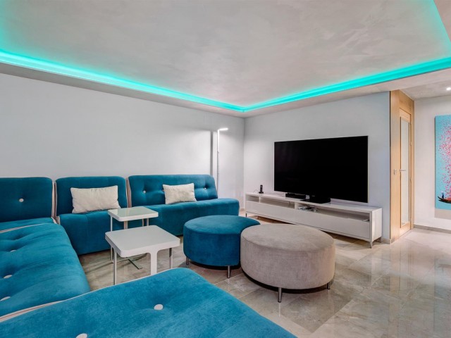 6 Bedrooms Villa in Guadalmina Baja