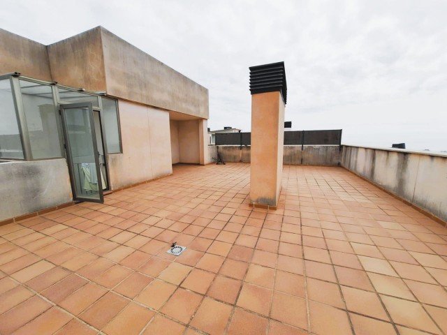 Penthouse avec 3 Chambres  à El Pinillo