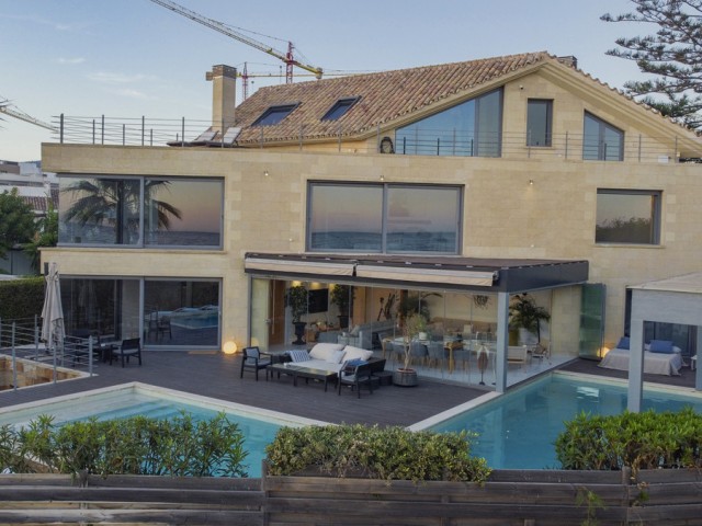 5 Sovrums Villa i Marbella