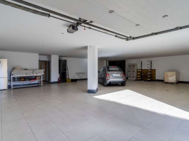 Villa avec 5 Chambres  à Marbella