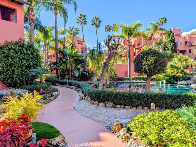 3 Bedrooms Apartment in New Golden Mile