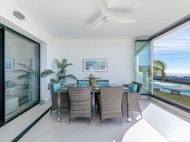 4 Bedrooms Apartment in Estepona