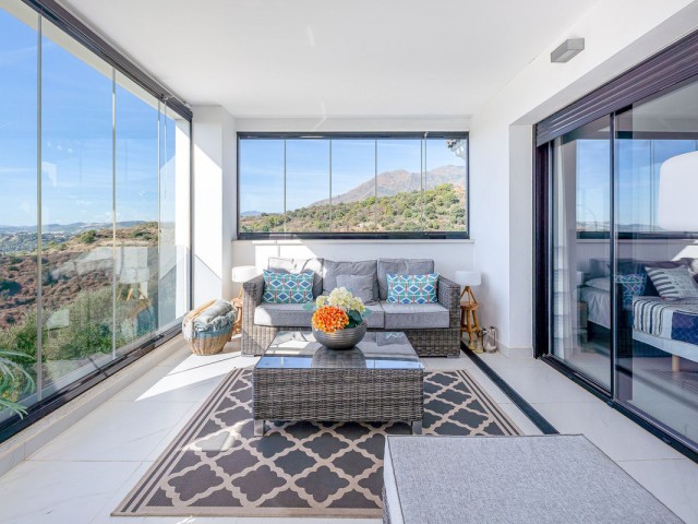 4 Bedrooms Apartment in Estepona