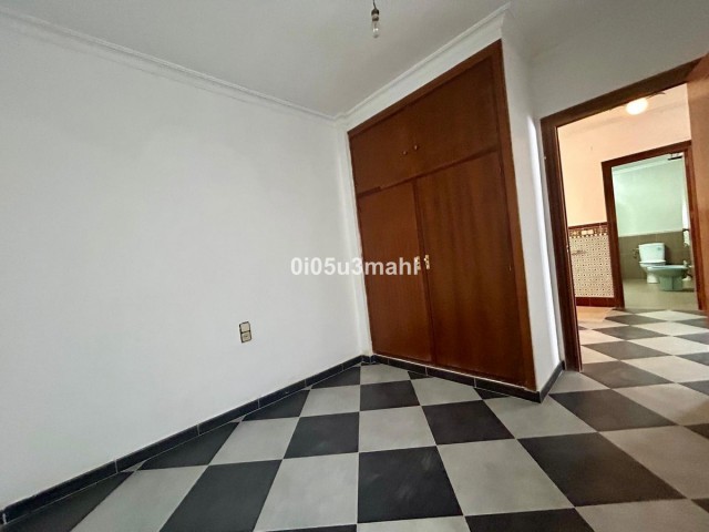 4 Bedrooms Villa in Málaga