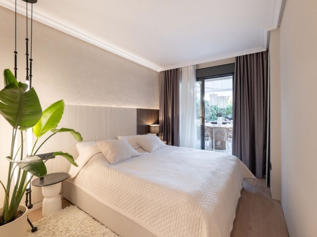 Apartamento con 2 Dormitorios  en Selwo